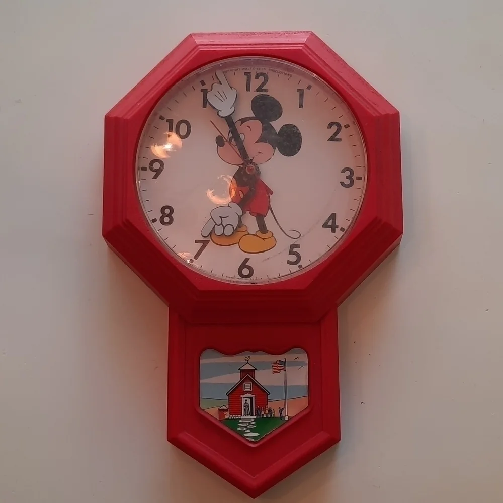 Vintage 1974 Welby Elgin Mickey Mouse Schoolhouse Red Wall Clock Disneyana
